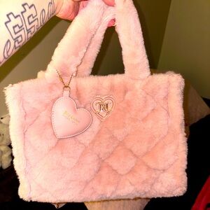 JUICY COUTURE PINK FLUFFY PURSE
